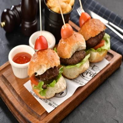 MİNİ KÖFTE BURGER