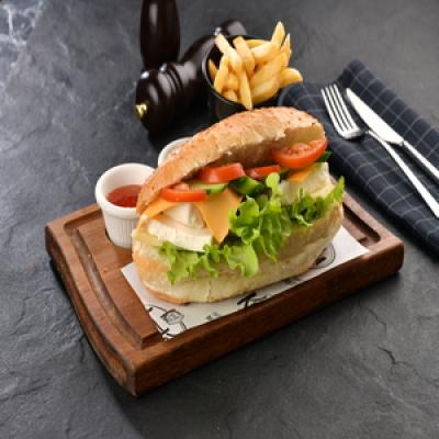 DÖRT PEYNİRLİ SANDVİÇ